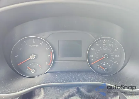 2018 Kia Sportage Lx z USA, uszkodzony, nr VIN KNDPMCAC0J7361654